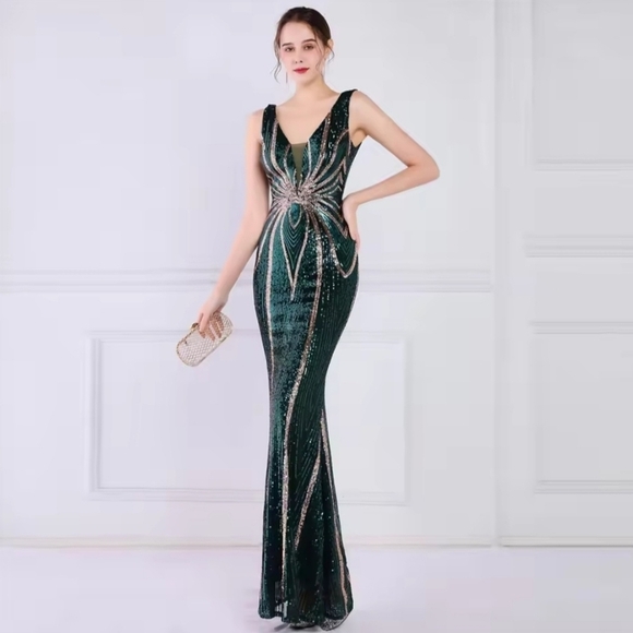 Green, Striped Print,  V Neck,  Contrast Sequined Gown - Picture 7 of 10